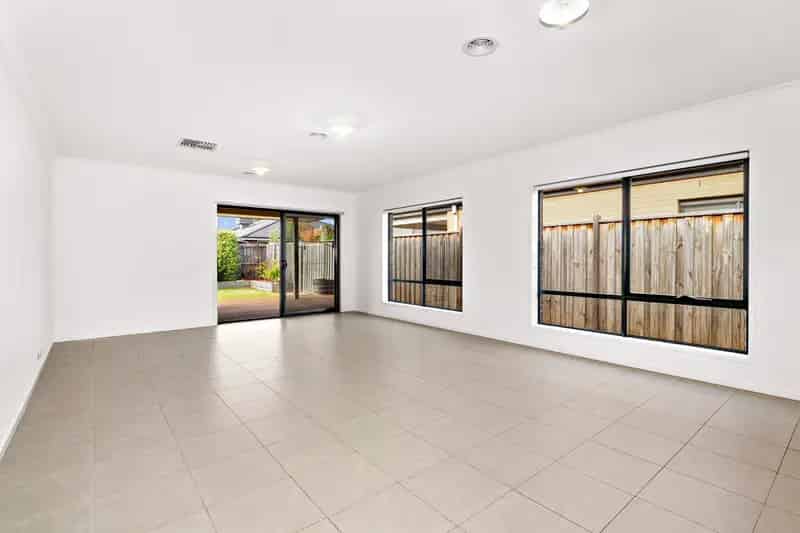 Real Estate For Lease - 79 Painted Hills Road - Doreen , VIC