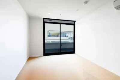 1 Bedroom Apartment 167m² Melbourne Modern Open Plan Living Balcony