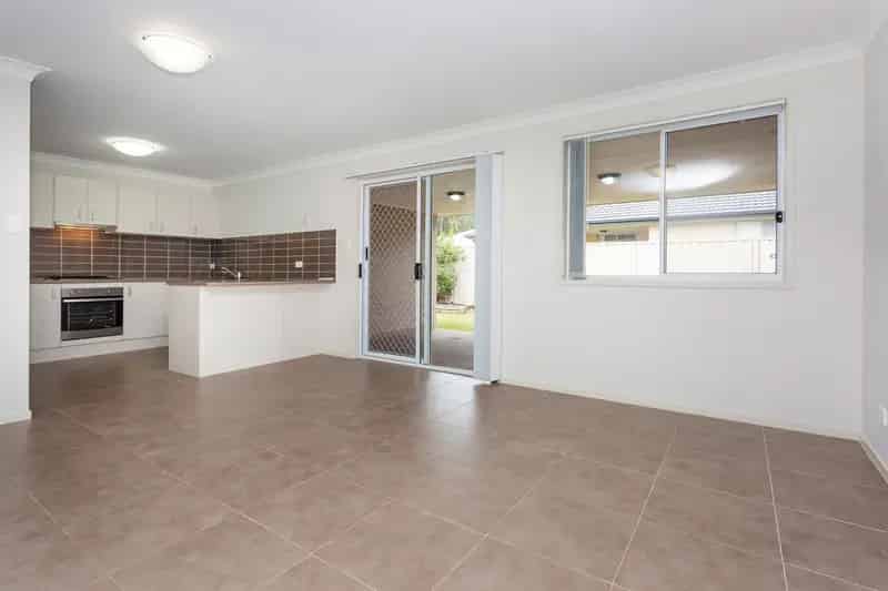 Real Estate For Lease - 23 Kelowna Avenue - Morisset , NSW