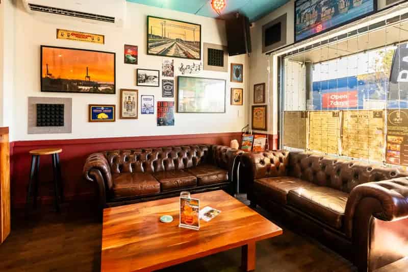 Small Bar & Cafe Licensed Premises also suitable for Karaoke & Entertainment!