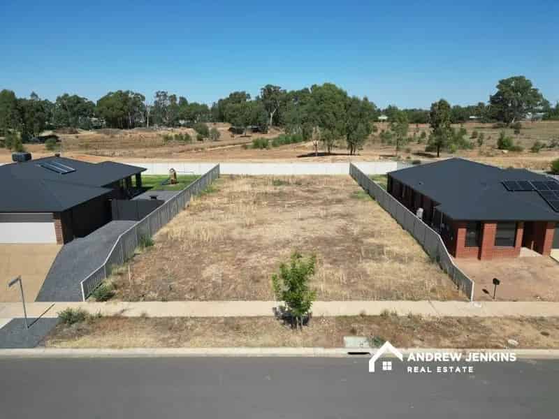 Premium Homesite Near Murray Bushland