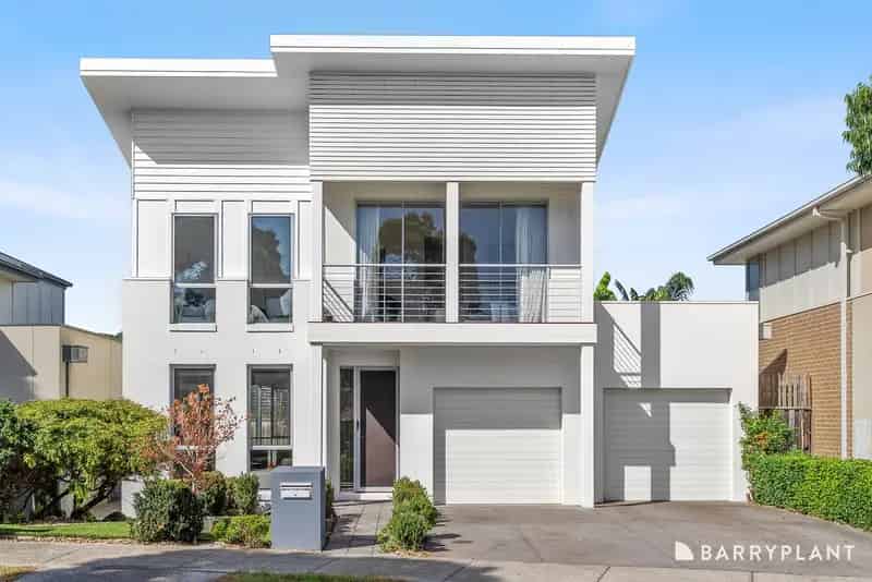Rare and Remarkable Family Home in Exclusive Maidstone Pocket