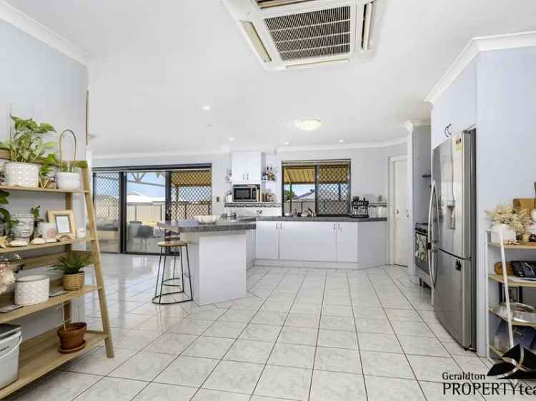 House For Sale in Shire Of Chapman Valley, Western Australia