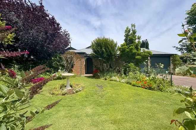 House For Sale in Mount Barker, South Australia