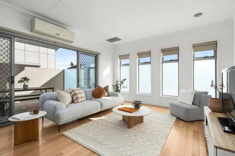 House For Sale , 26, Middle Road, Melbourne, Victoria