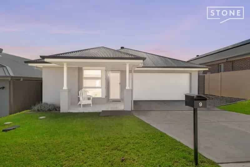 Real Estate For Sale - 9 Ahern Crescent - North Rothbury , NSW