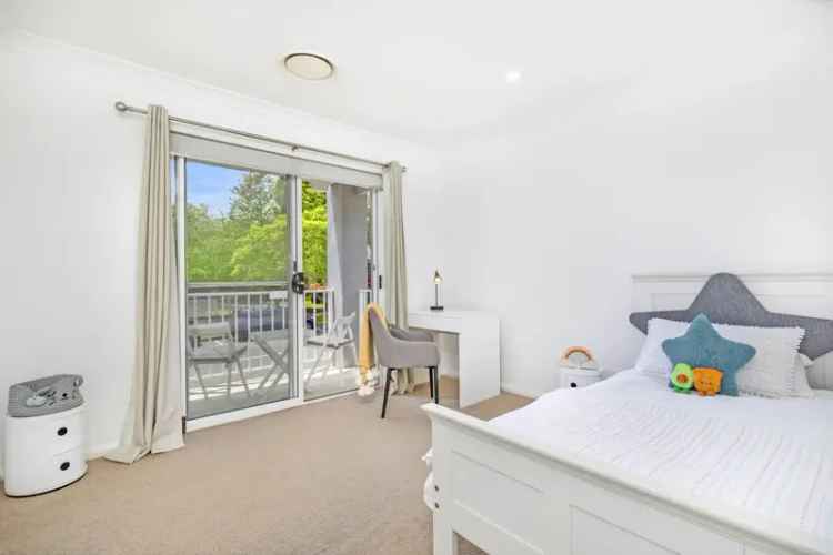 Lane Cove Townhouse - Modern Family Living