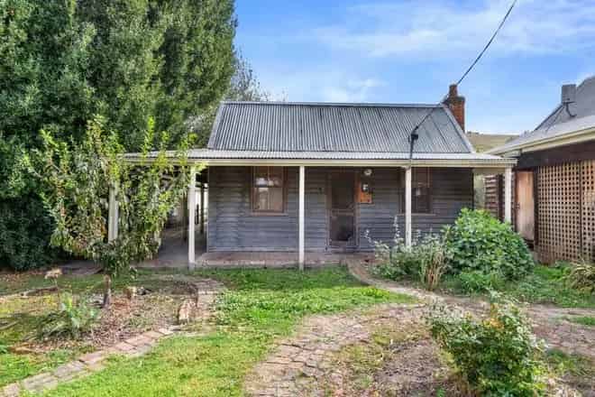 House For Sale , 9, Peterkin Street, Alexandra, Victoria