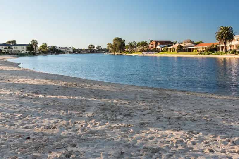 House for Sale in Semaphore Park with Modern Interiors and Courtyard