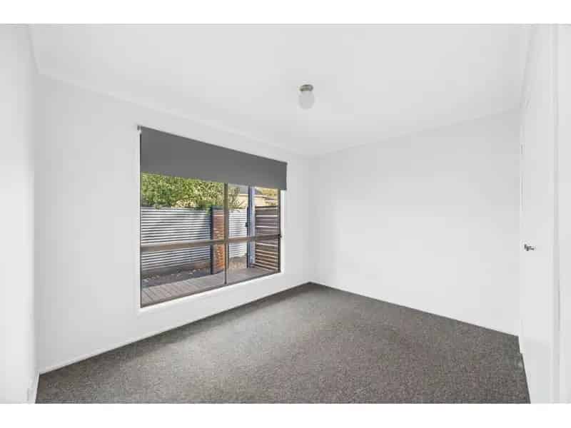 Quiet, Convenient & Comfortable Living Near The Cbd