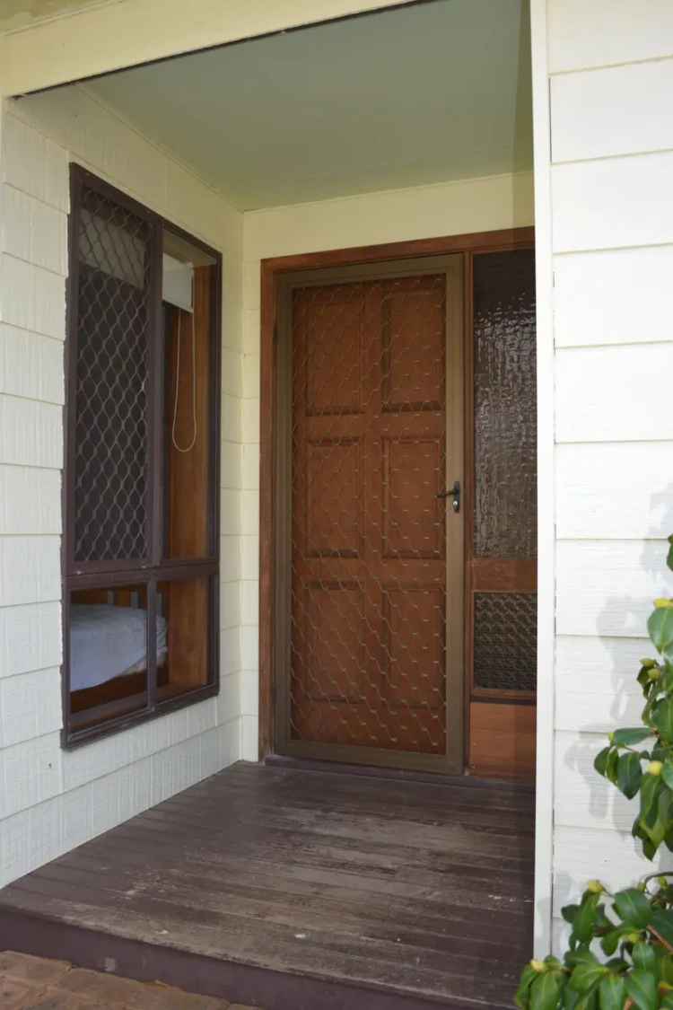 Generous family home with shed/office space