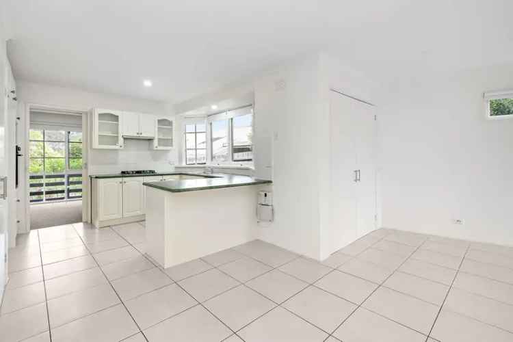 Spacious Four Bedroom Family Home Frankston