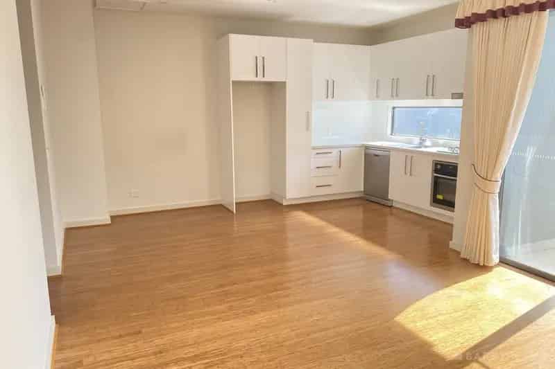 Stylish double-storey townhouse for sale in prime location