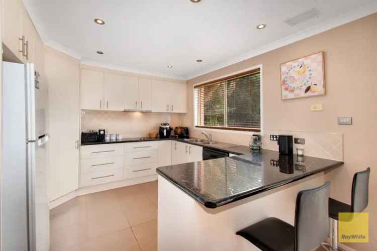 STUNNING 5 BEDROOM SUNSHINE BAY HOME