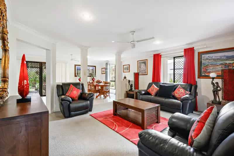 Peaceful Parkside Living in a Private Carseldine Cul-de-sac!