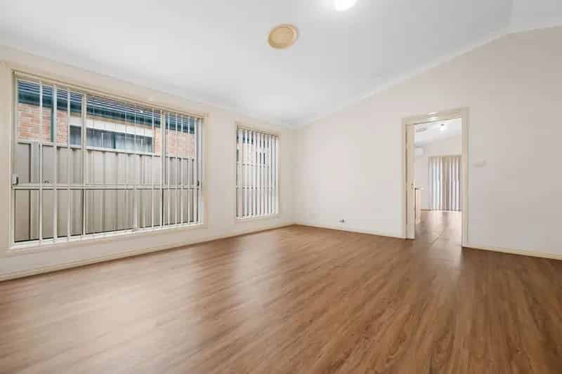 Real Estate For Lease - 105 Manorhouse Boulevard - Quakers Hill , NSW