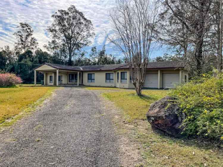 Three Bedroom Home In Cooranbong