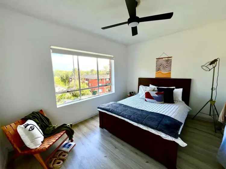 Charming Unique Stunning Architectural style 2 Bedder Unit for Rent in Meadowbank