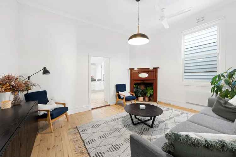 House For Rent in 64, Kensington Road, Melbourne, Victoria