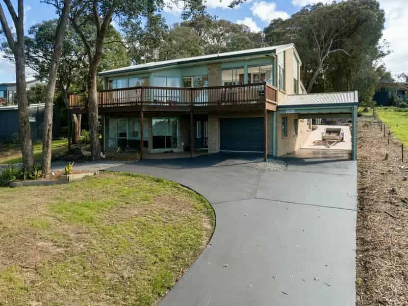 House For Sale , 2, Tea Tree Lane, Shire of East Gippsland, Victoria