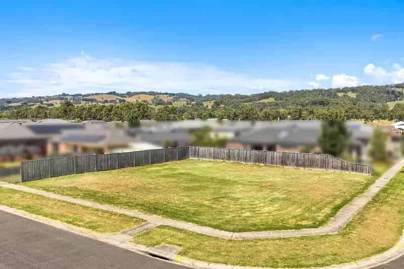 Build Dream Home in Yarragon Prime Location with Corner Block Features