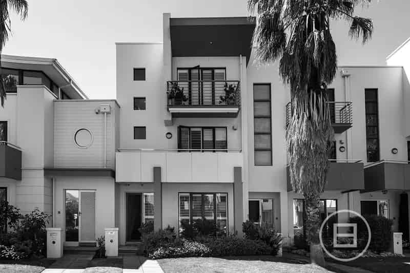 Buy house in Port Melbourne with bay and city views