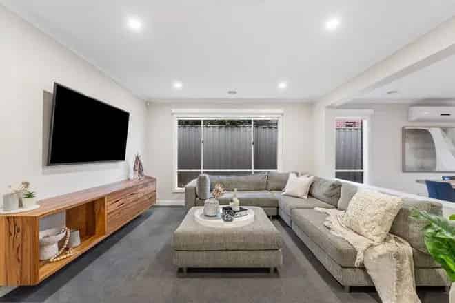 House For Sale , 14, Kunuka Circuit, Melbourne, Victoria