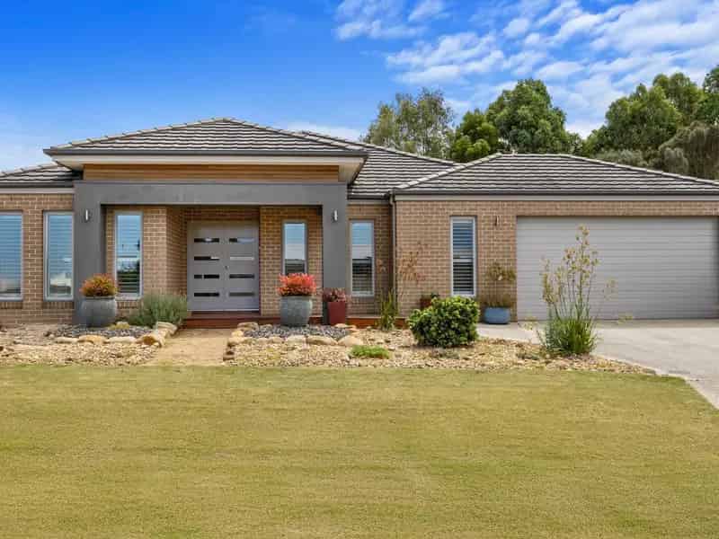 Buy House Inverloch Expansive Family Retreat with Coastal Elegance