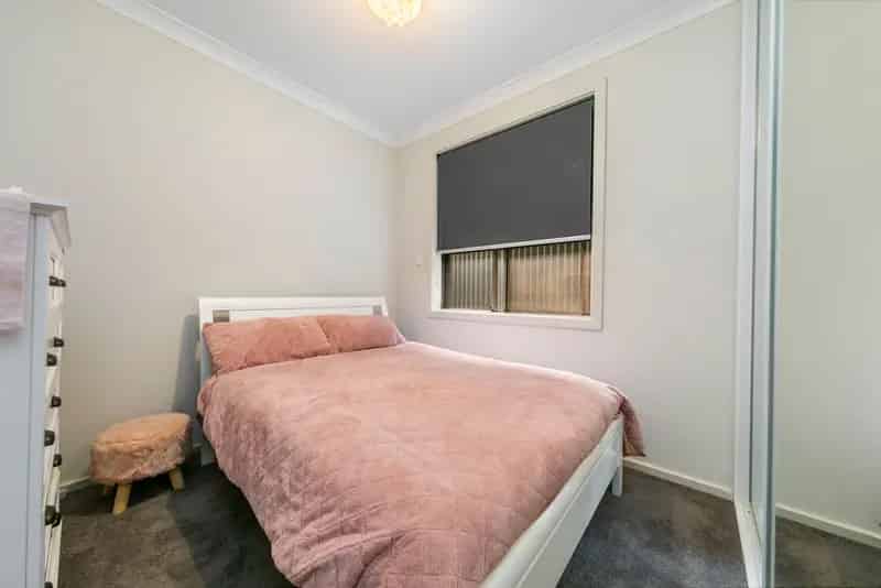 Stunning, Modern & Low Maintenance