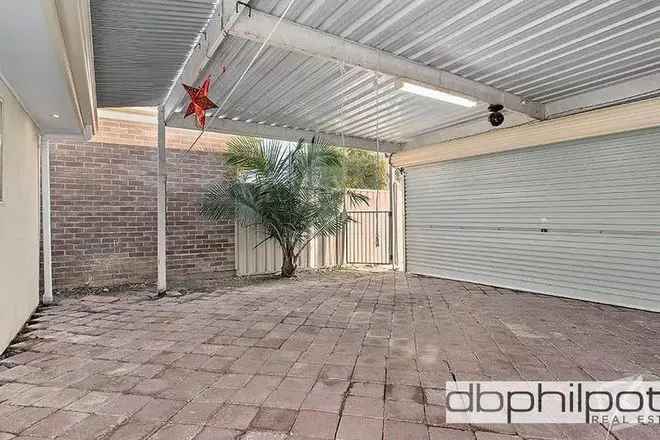 Modern Granny Flat Greenacres - 2 Bed, 1 Bath