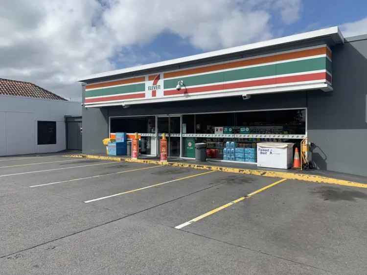 Buy 7-Eleven Service Station in Ashmore Gold Coast with Prime Features