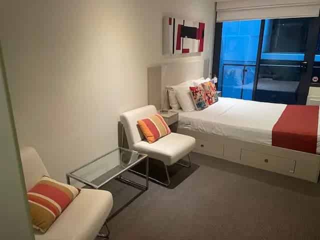 2 rooms apartment of 191 m² in Melbourne