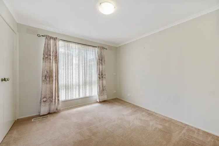 2 Bedroom 206m2 Apartment Melbourne Near Shops and Trams