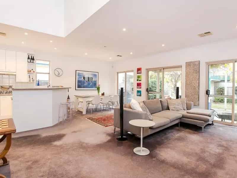 Location & Lifestyle  3 Bedroom Townhouse In Stunning Goodwood