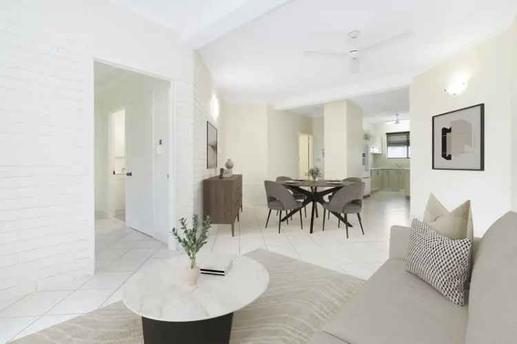 Rent Two Bedroom Apartment in Larrakeyah with Golf Course Views