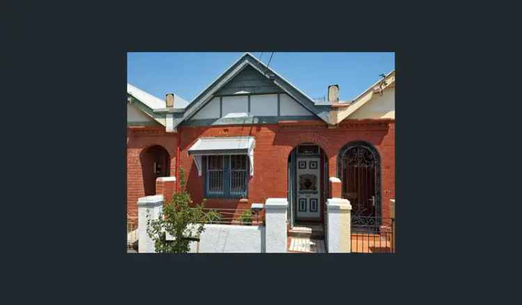 Edwardian Terrace Near Smith Street - City Edge Living