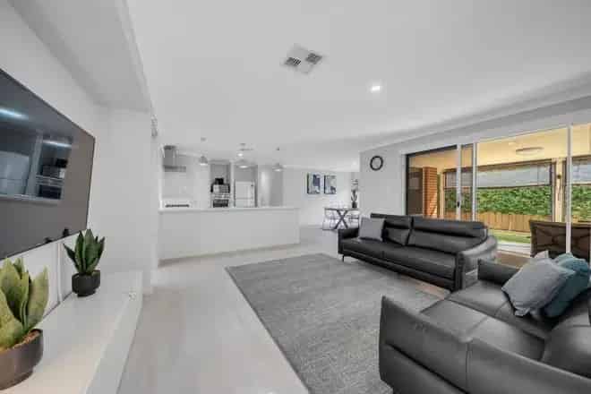 House For Sale , 7, Albana Grove, City of Wanneroo, Western Australia