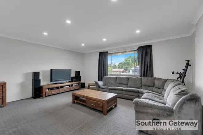 House For Sale , City of Kwinana, Western Australia