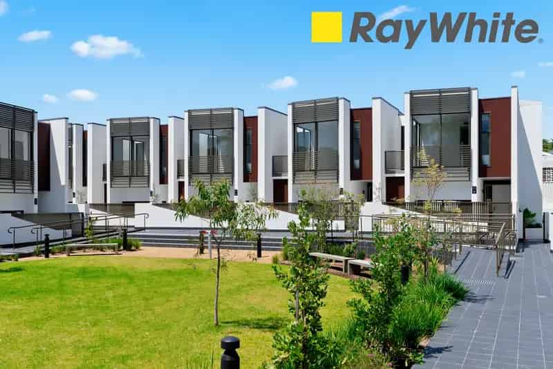 Buy townhouse in Woolooware with three bedrooms and modern amenities