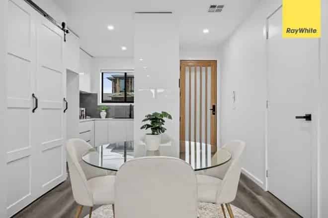 House For Sale , 1B, Mangan Court, Melbourne, Victoria