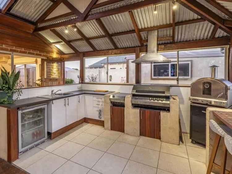 House For Sale in Dunsborough, Western Australia