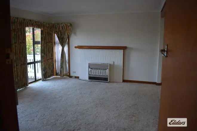 Leven River View Home 3BR Quiet Area