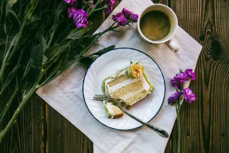 A cute modern Cafe is For Sale in the country town of Tamworth.