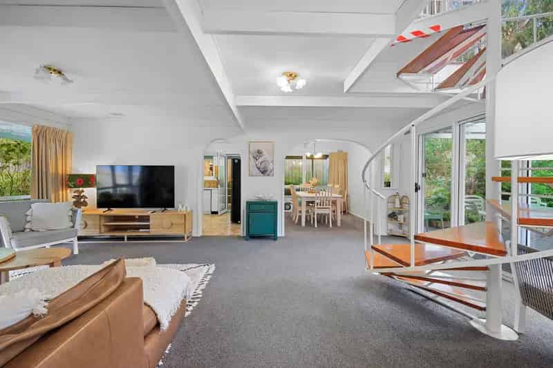 Buy House in Inverloch with Renovated 4 Bedrooms and Lush Gardens