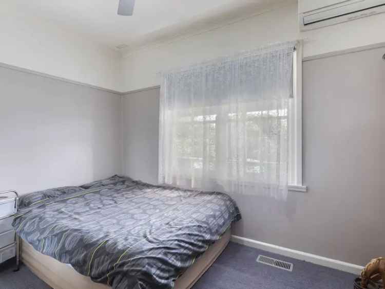 Buy 3 Bedroom House with Backyard and Shed Near Melbourne