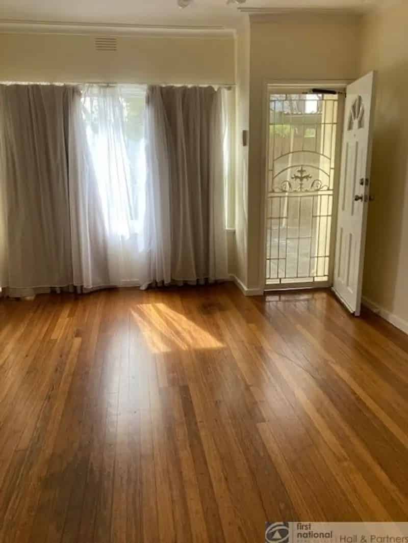 Rent 3 Bedroom House in Melbourne with Modern Features