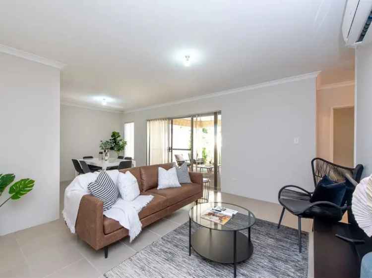 3 Bedroom 2 Bathroom Villa Near Mirrabooka