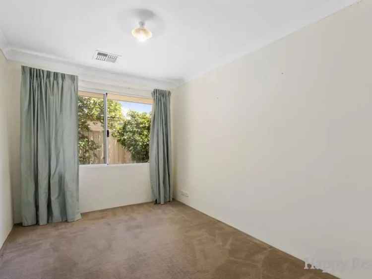 Stunning 4-Bedroom Home in Canning Vale