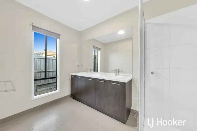 House For Sale in Melbourne, Victoria