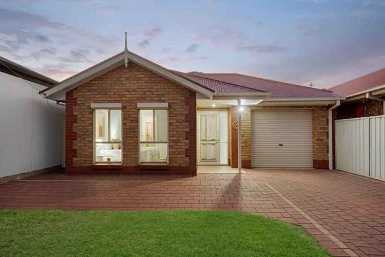 Modern 3-Bedroom Home in Flinders Park